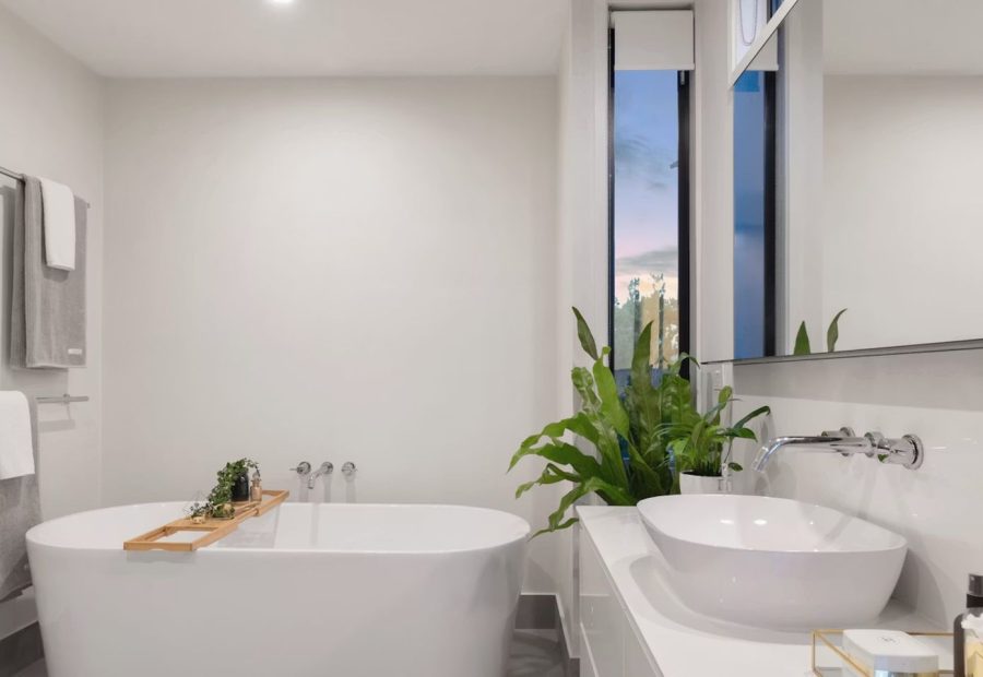 Matte Faucet Set
